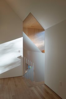Yale Architecture Students Build a House For the Homeless - Photo 2 of 7 -