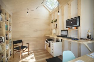 This Architect's Tiny Studio Is the Ultimate Backyard Workspace - Photo 3 of 9 -