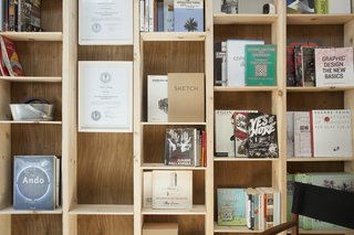 This Architect's Tiny Studio Is the Ultimate Backyard Workspace - Photo 5 of 9 -
