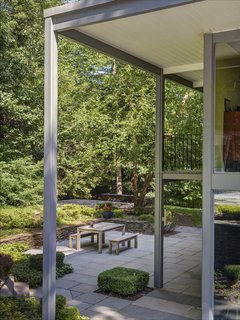 A Showstopping Midcentury in New Canaan Hits the Market - Photo 6 of 12 -