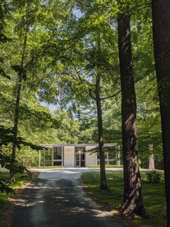 A Showstopping Midcentury in New Canaan Hits the Market - Photo 12 of 12 -