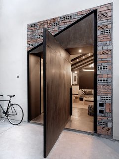 Herschel Supply's New Shanghai Office Revives the Lane House Style - Photo 8 of 12 -
