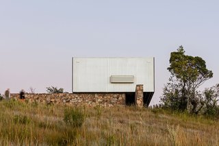 A Remote Prefab in Uruguay Is Completely Self-Sufficient - Photo 10 of 15 -