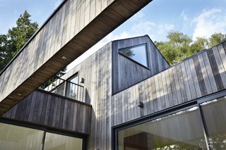 Raised in Just 10 Days, This Airtight Prefab Is a Lesson in Efficiency - Photo 2 of 10 -