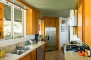A Midcentury Schindler Gem With a Writer's Studio Asks $2.3M - Photo 3 of 16 -