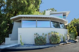 A Midcentury Schindler Gem With a Writer's Studio Asks $2.3M - Photo 6 of 16 -