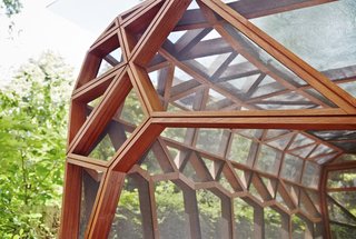 This Prefab Backyard Pavilion Mimics a Dragonfly's Wings - Photo 3 of 7 -