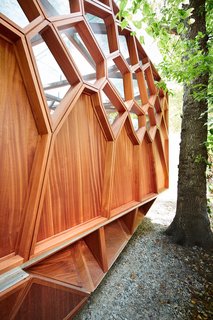 This Prefab Backyard Pavilion Mimics a Dragonfly's Wings - Photo 5 of 7 -