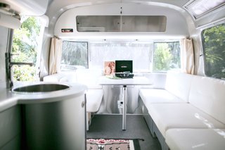 A Unique Airstream Hotel Offers an Exciting Escape From the Everyday - Photo 8 of 8 -