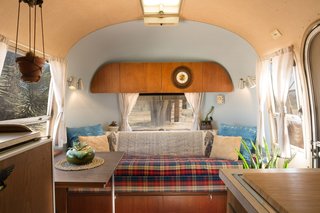 The property is a quick 20-minute drive to downtown Joshua Tree.