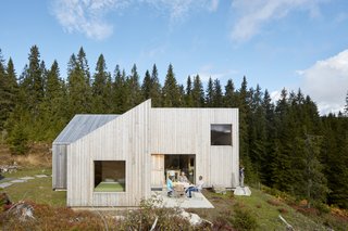 The pinwheel plan also led to the creation of two sheltered outdoor spaces: the morning porch and the evening porch.