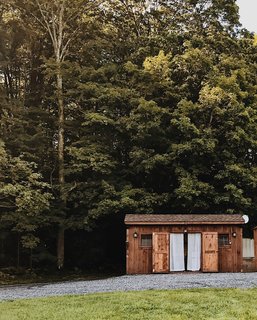 Natasha and Brett negotiated to have the existing prefabricated shed thrown into their land deal so they could move onto their property as quickly as possible.