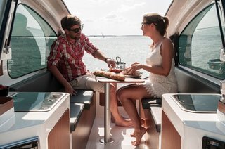 The optional cooking module comes with a single-flame spirit cooker station, while the wash module is equipped with a stainless steel sink, glass cover plate, tap with water pump, as well as a 13-liter fresh-water tank and 16-liter tank for waste water.