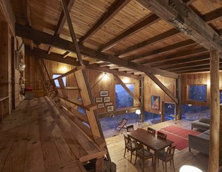 The entire home is supported by the robust truss frames.