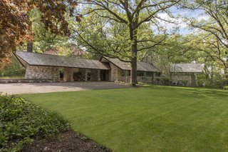 The Neils House is the only Wright-designed home built with marble walls.