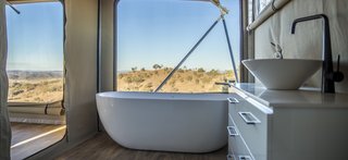 A look at the freestanding bath inside the Uralla.