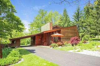 A Gorgeous Frank Lloyd Wright Home Hits the Market For the First Time at $1.2M - Photo 17 of 17 -