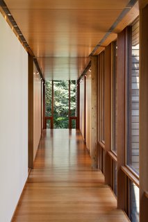 To minimize energy loss, the architects have wrapped the house with highly efficient spray-in polyurethane foam insulation, made with recycled plastic bottles by Lapolla.