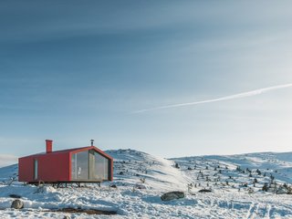 Red ALPOLIC aluminum composite panels have been used for the exterior cladding.