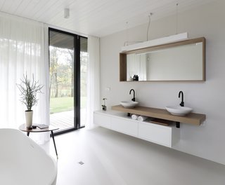 Even the bathroom offers access to the outdoors.