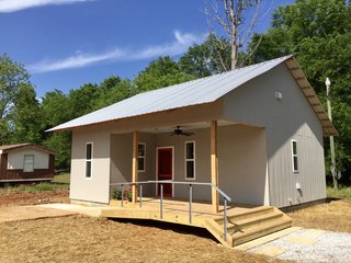 Ree’s Home is one of the most recently completed 20K homes and is a modified version of Joanne’s Home that explores a raised slab foundation. The house is included in the 20K Product Line.