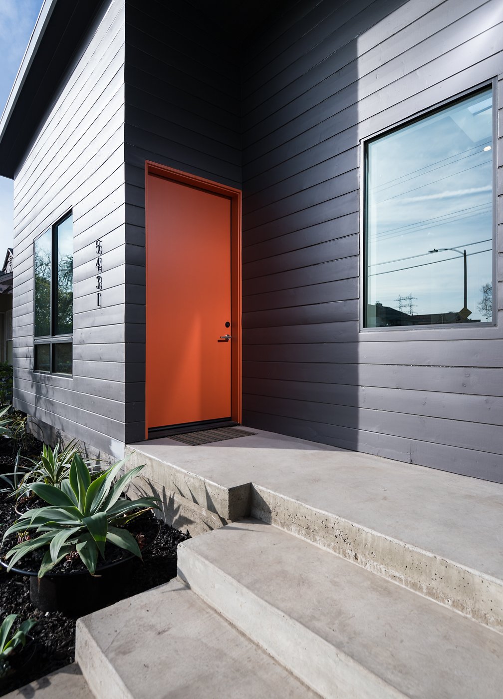 Photo 1 of 38 in Homeside House HMDG Inc. by REAL ESTATE COLLECTIVE