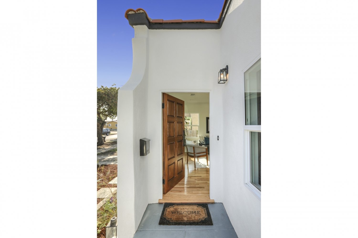 Photo 4 of 27 in Cimarron House Jefferson Park by REAL ESTATE