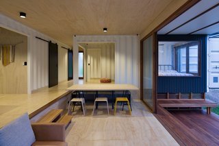 A Shipping Container Home in Australia Made With Eco-Friendly Materials - Photo 5 of 9 -