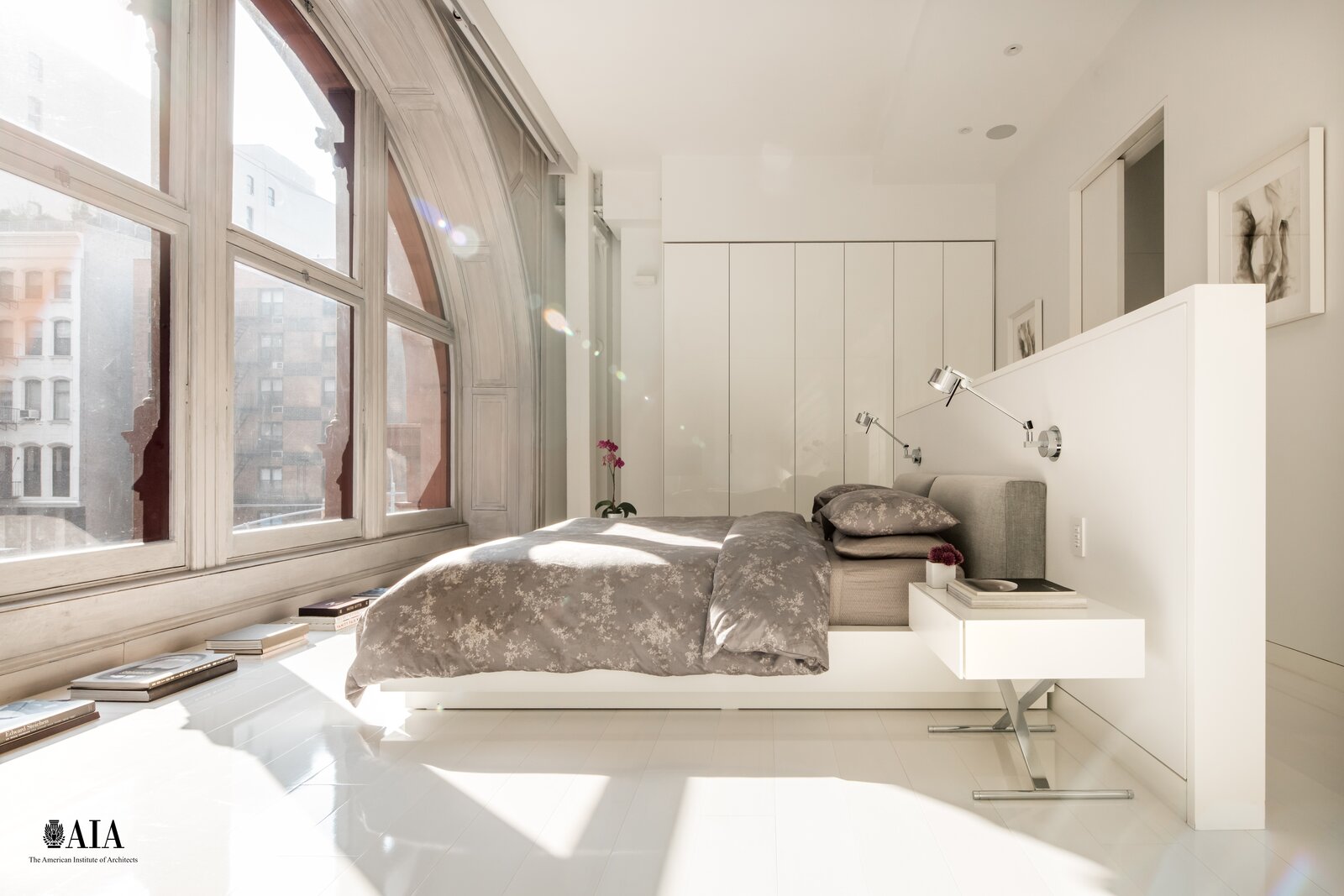 Photo 2 of 7 in Award-Winning NoHo Loft Comes to Market by Deluxe ...