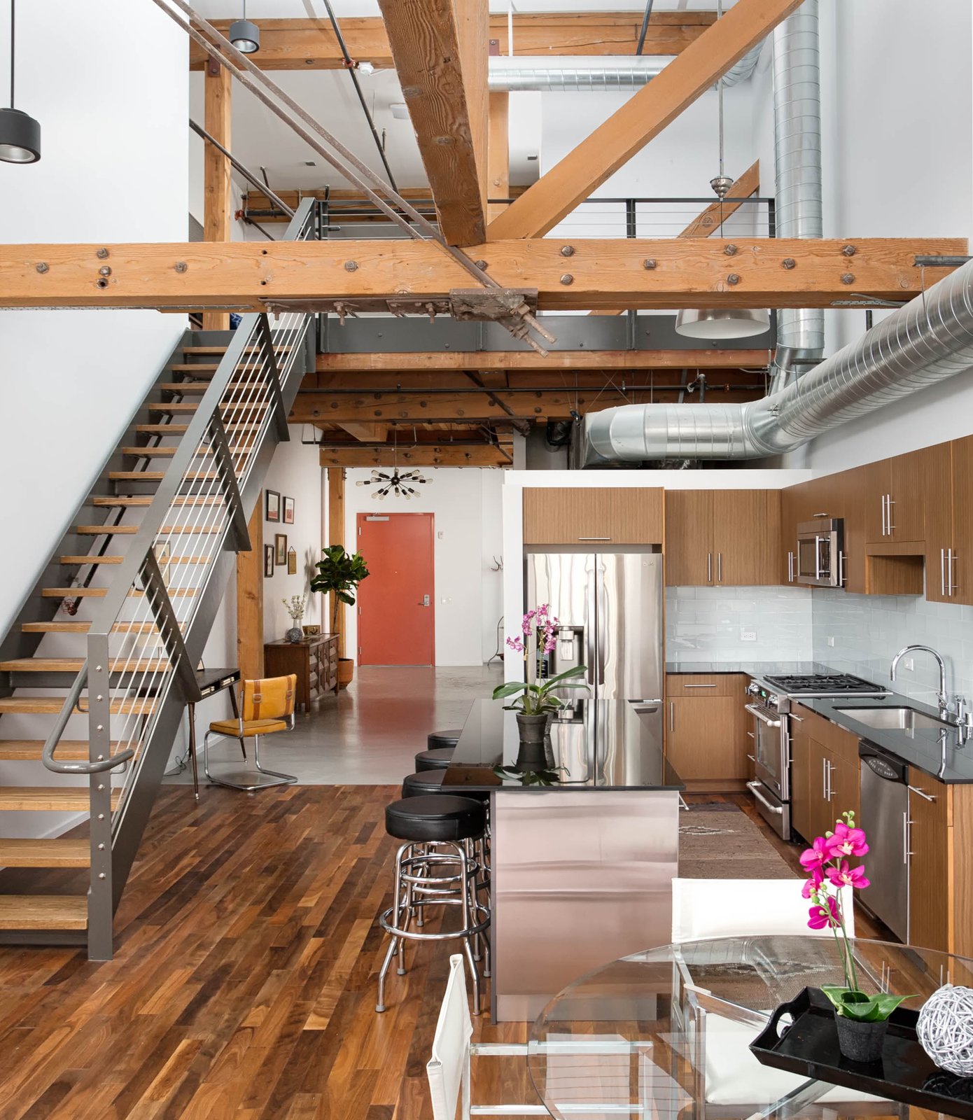 Photo 4 of 4 in Modern Downtown LA Loft by Spazio LA - Dwell