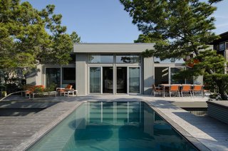 Top 5 Homes of the Week With Pools That Make a Splash - Photo 4 of 5 -