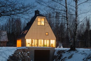 Top 5 Cabins of the Week That Would Be Perfect For Forest Bathing - Photo 4 of 5 -