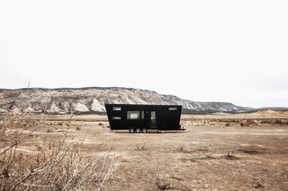 Spacious enough to serve as a tiny home, yet small enough to still maintain a tiny footprint—especially within the context of the western landscape—the Drake is ready for adventure.