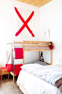 A Former Texaco Station Becomes an Iconic Artistic Compound - Photo 9 of 13 -