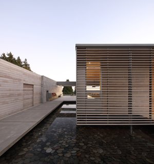 An Australian Family's New Digs in Canada Embraces Sunshine and Socializing - Photo 6 of 11 -