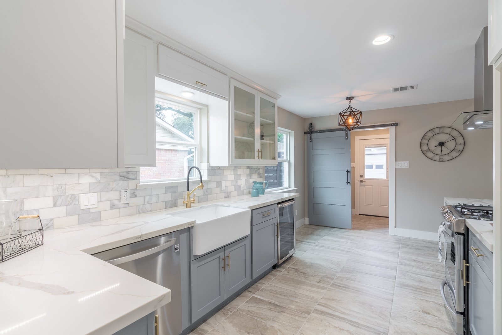 Photo 3 of 10 in The Wigton House by Ivan Garcia Dwell