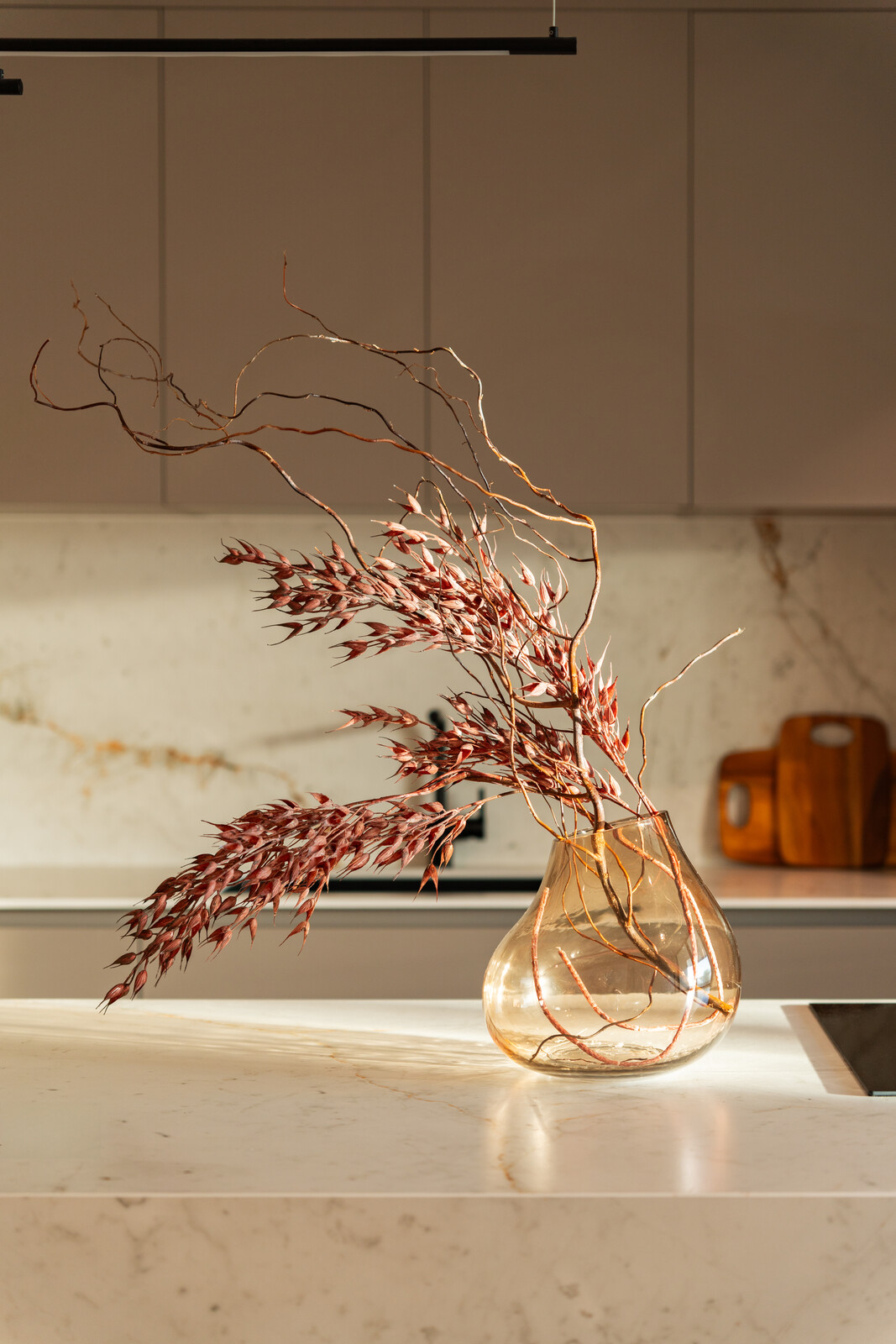Photo 3 of 25 in Embracing the horizon: New Residential Interior Design ...