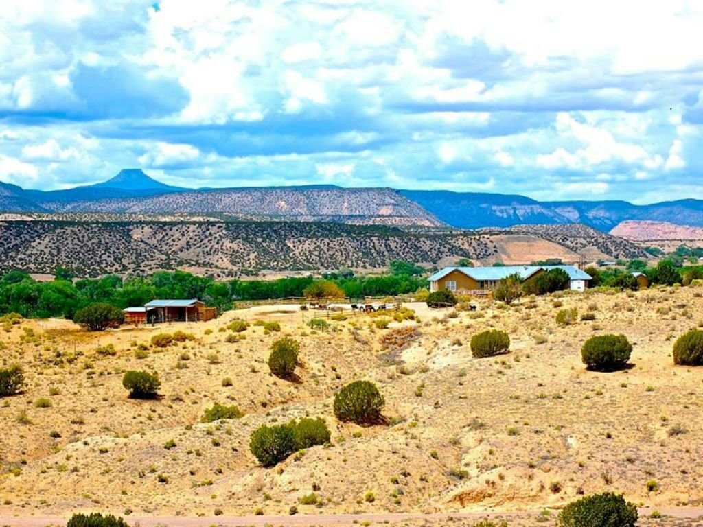 Photo 2 of 28 in Rancho in the heart of Georgia O'Keeffe Country, Ranch ...