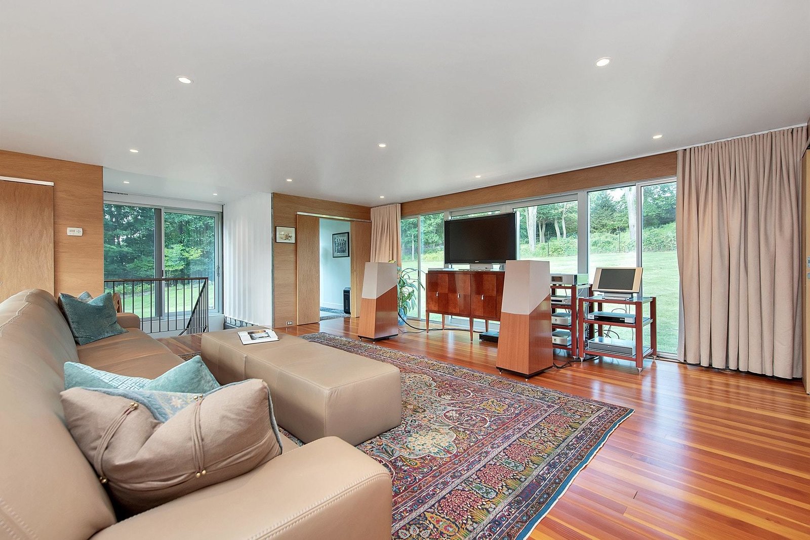 Photo 5 of 26 in The Quick House by Caroline Gosselin Dwell