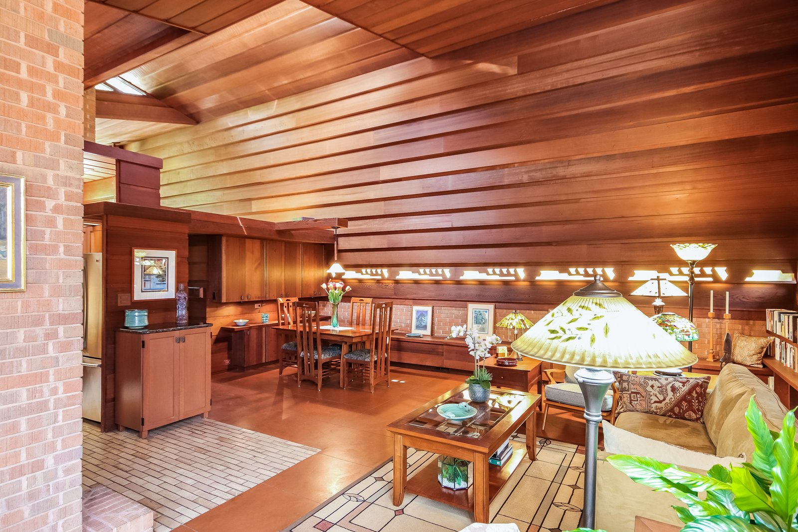 Photo 11 of 65 in Frank Lloyd Wright's Small Masterpiece The Haddock