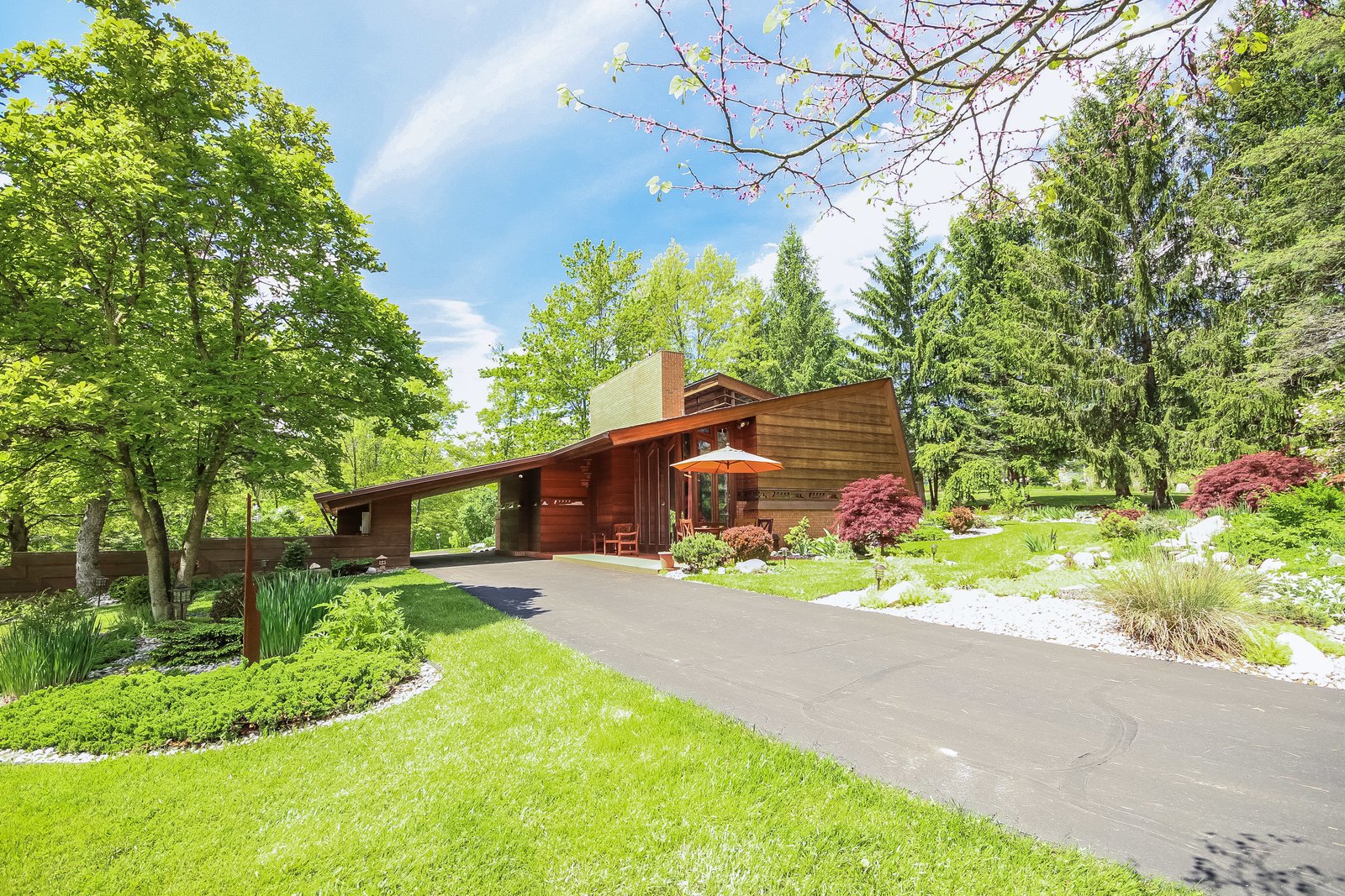 Photo 1 of 65 in Frank Lloyd Wright's Small Masterpiece The Haddock