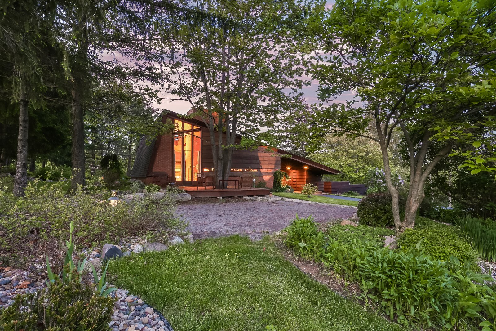 Photo 1 of 65 in Frank Lloyd Wright's Small Masterpiece The Haddock