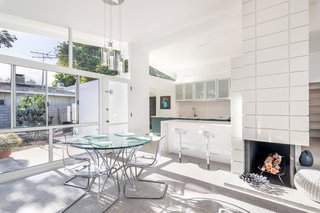 Top 5 Homes of the Week That Are Mad For Midcentury Design - Photo 5 of 5 -