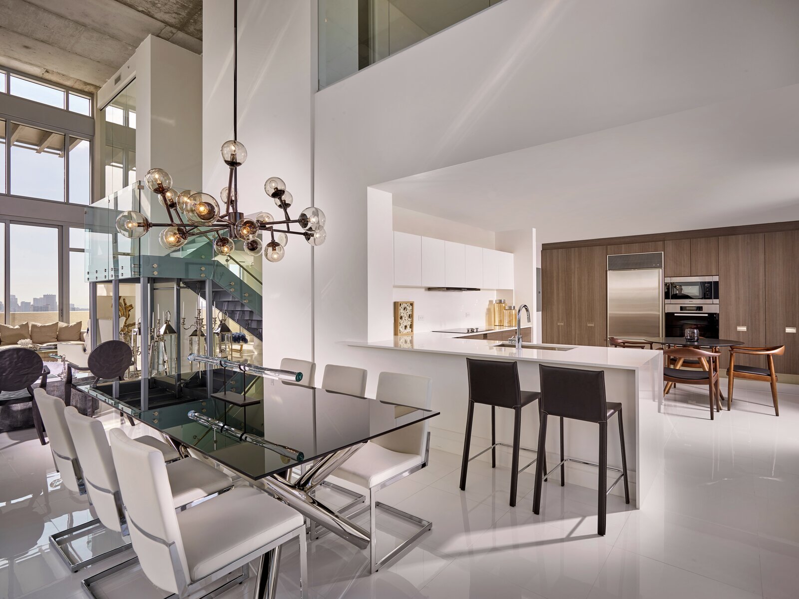 Picture of This Airy Avant-Garde Miami Penthouse Designs Around City and ...