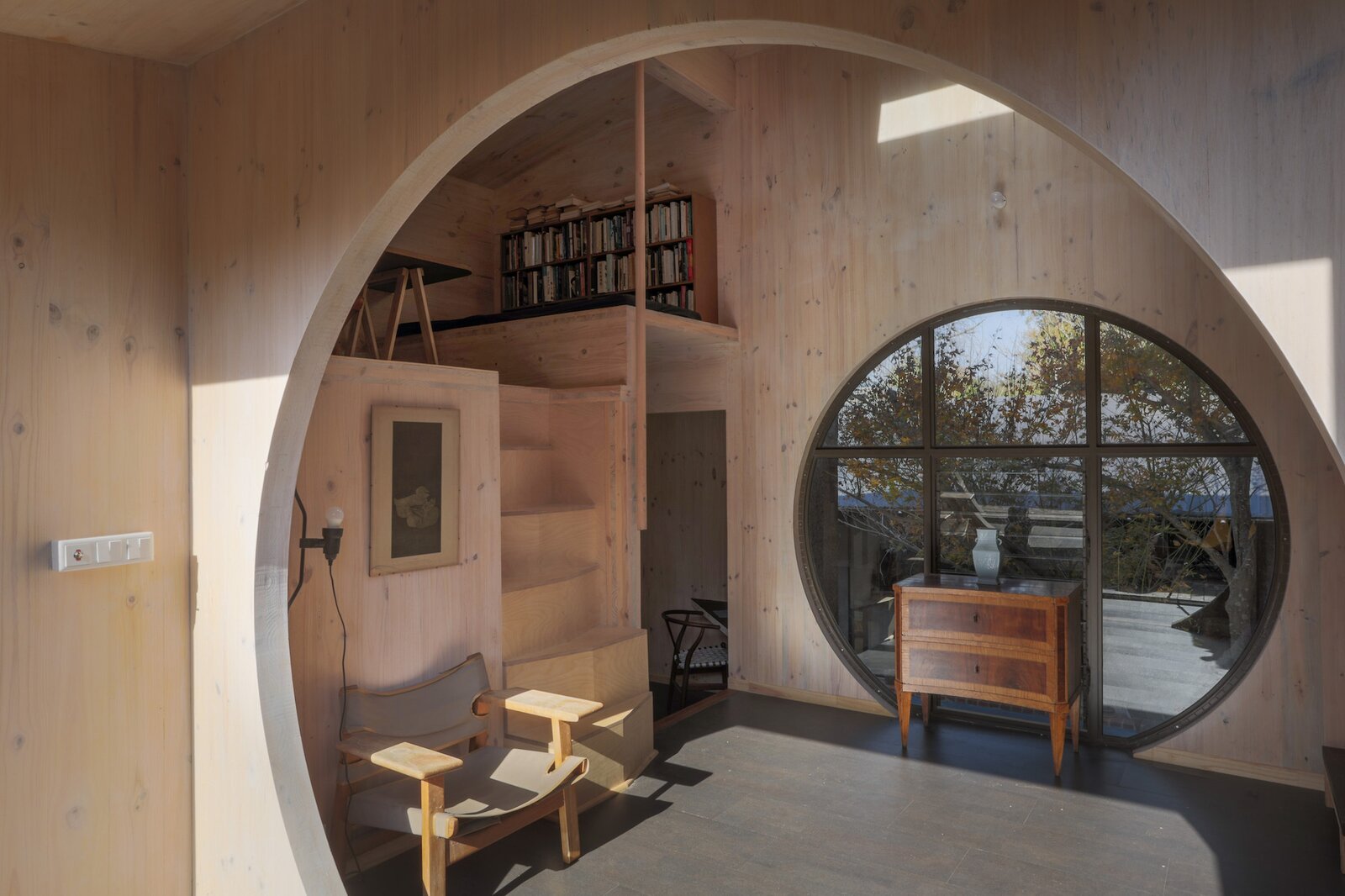 Photo 3 of 6 in A CorkCovered Retreat in South Africa Is Built Using