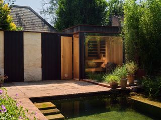 How They Pulled It Off: A Backyard Spa in London That Feels Worlds Away From the City