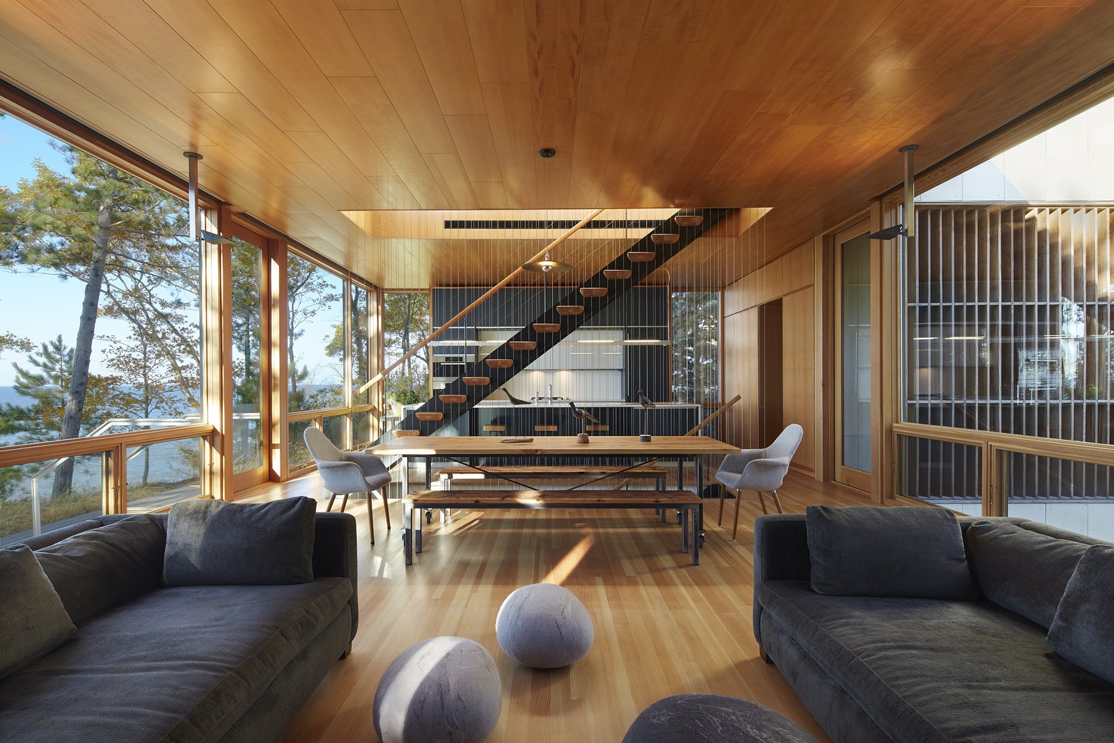Photo 13 of 19 in Suns End Retreat by Wheeler Kearns Architects - Dwell