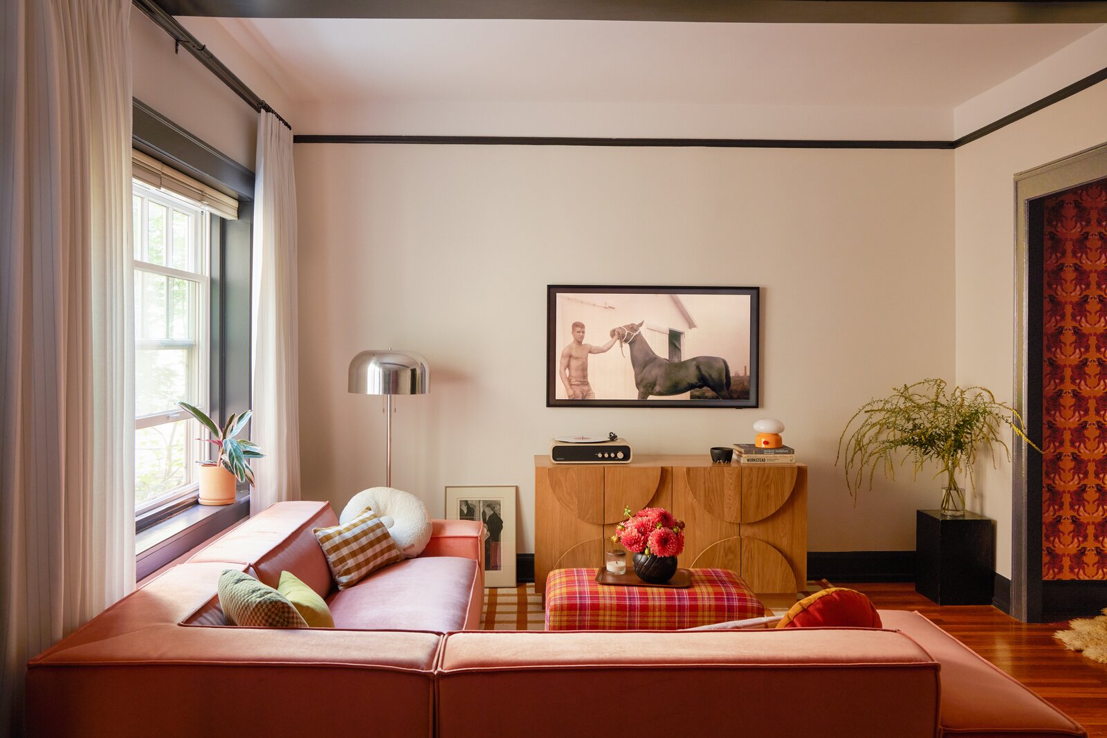Photo 11 of 15 in Pied-a-Terre by Casework Interior Design - Dwell