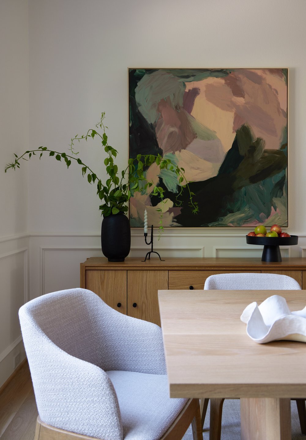 Photo 7 of 13 in Lake Oswego Modern Home by Casework Interior Design ...