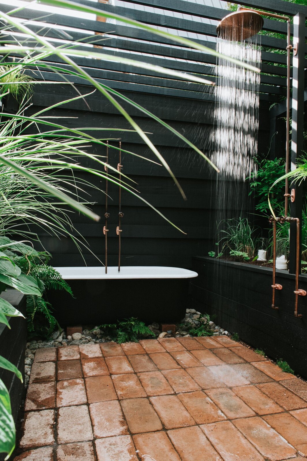 Outdoor Bathroom (3 Photos) - Dwell